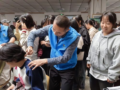 ���z��^ָᘼ�ˇ�MУ�@